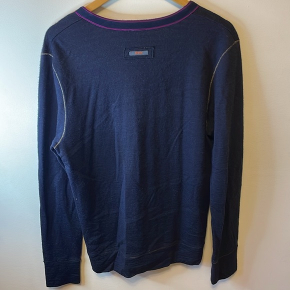 Hugo Boss navy blue men’s large 5 button cardigan with purple details. - Picture 5 of 8